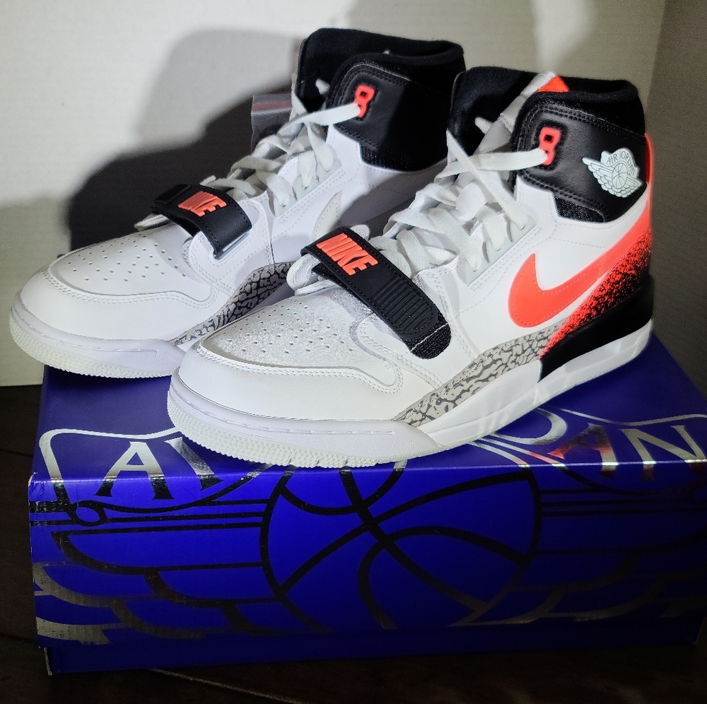 Jordan Legacy 312 - Tech Challenge 2 Hot Lava